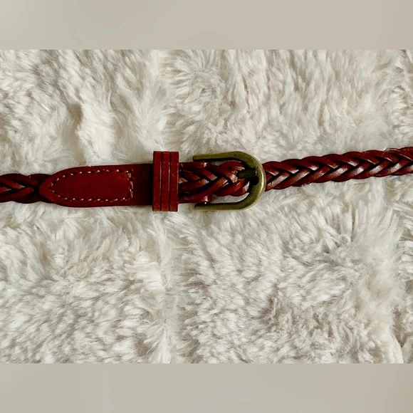 Braided Leather Belt with Brass Buckle - Picture 9 of 9